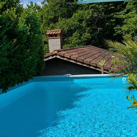 Sunset Pool Escape Apartment