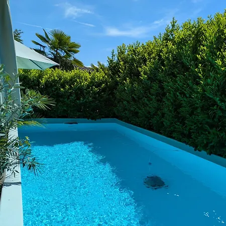 Sunset Pool Escape Apartmán Orselina